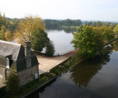 Réouverture partielle de la pêche dans les étangs du château de Flers