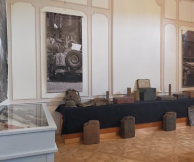 Exposition « 80ème = 80 objets » et visite des salles du souvenir