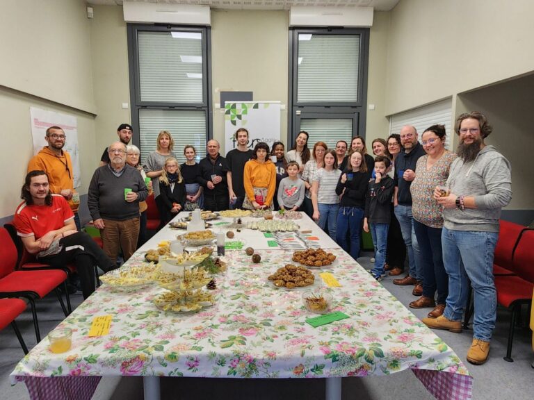 Les douze foyers participants ont terminé leur défi 0 déchet par un repas de Noël fait maison et local.